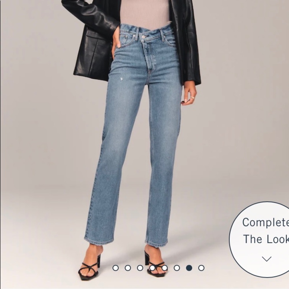 Abercrombie & Fitch Ultra High Rise 90s Straight Jeans